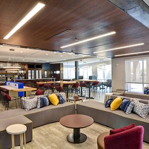 Courtyard By Marriott Long Island Islip/Courthouse Complex